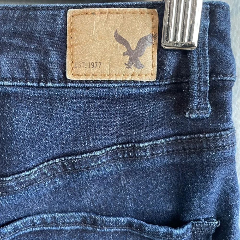 American Eagle Outfitters zipper button